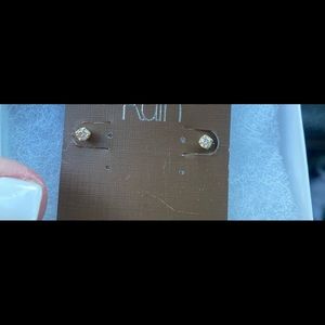 14k; 4-pronged, yellow gold setting; .22-.23ct round diamond studs